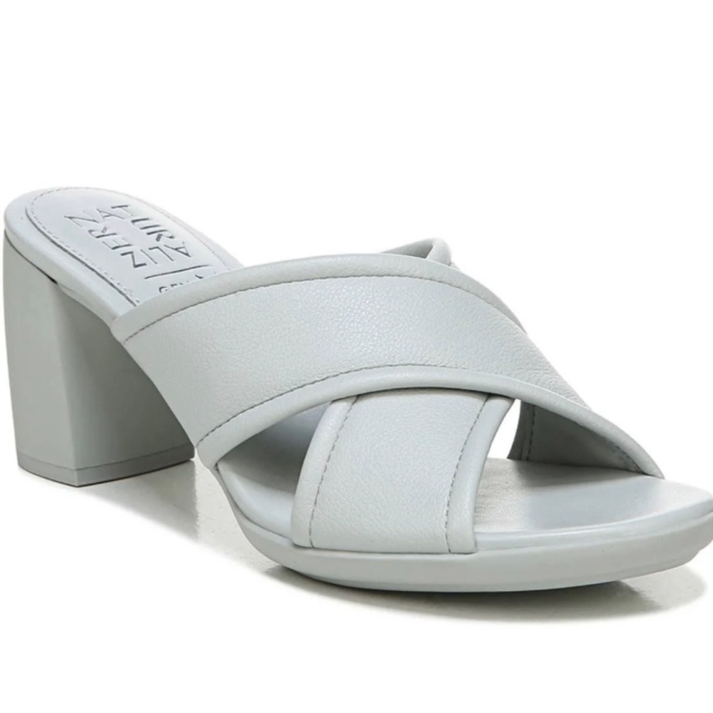Naturalizer Sandals - only worn once